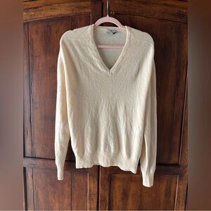 Vintage Cashmere Buttercream V-Neck Sweater Size 40